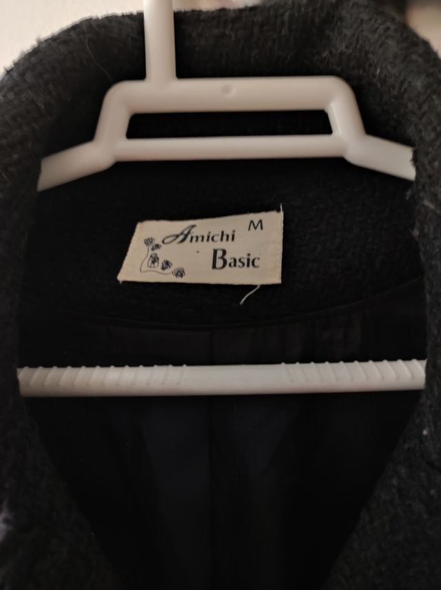 Abrigo corto mujer de Amichi.