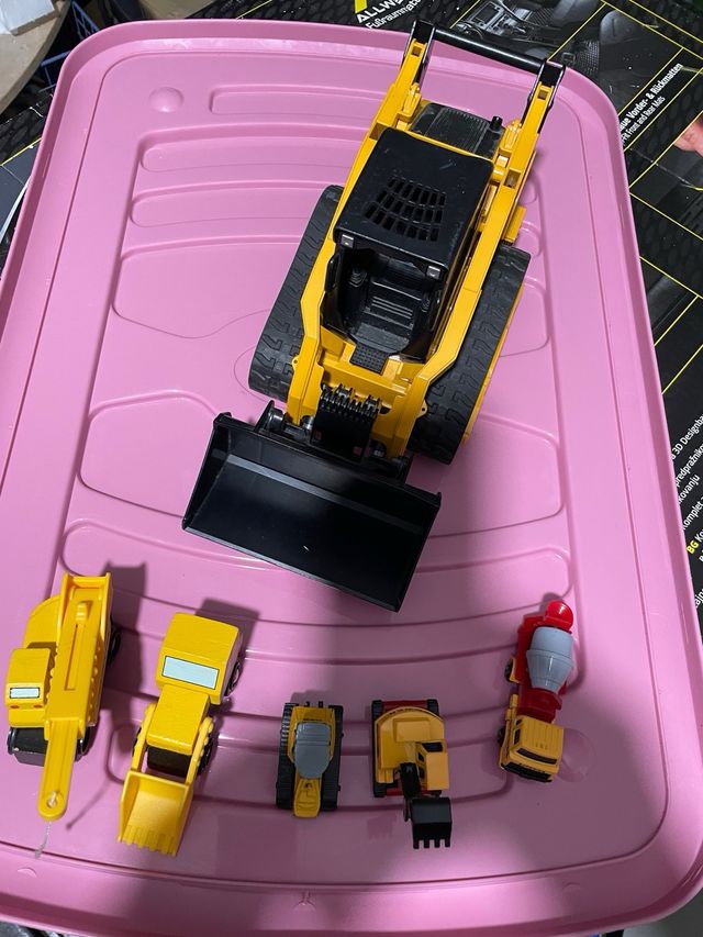 Escavatore giocattolo CAT