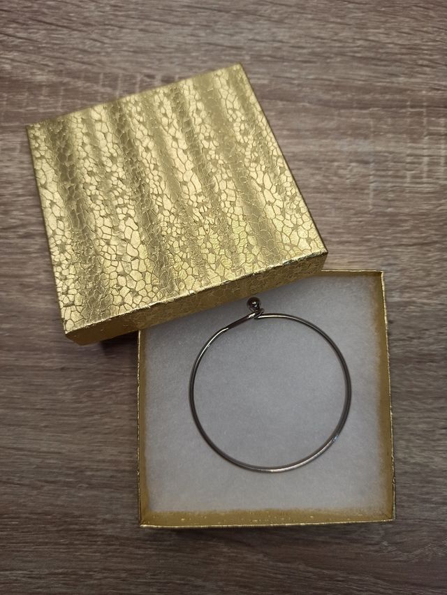 Pulsera redonda rígida