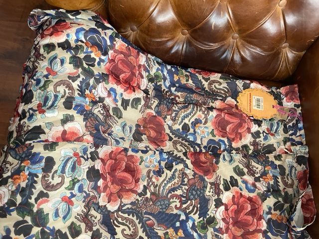 Falda larga volantes flores tipo mantón