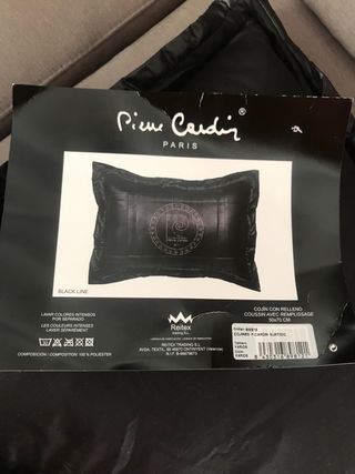 Cojin Pierre Cardin