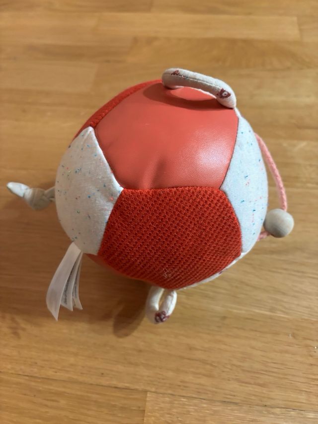 Pelota sensorial Lilliputiens