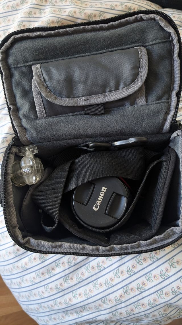 Cámara Canon EOS 1100D