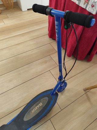 Patín eléctrico en buen estado