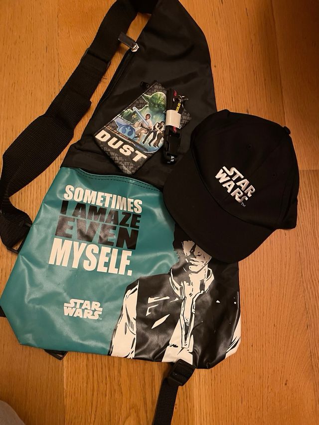 set tracolla , cappellino , portadocumenti