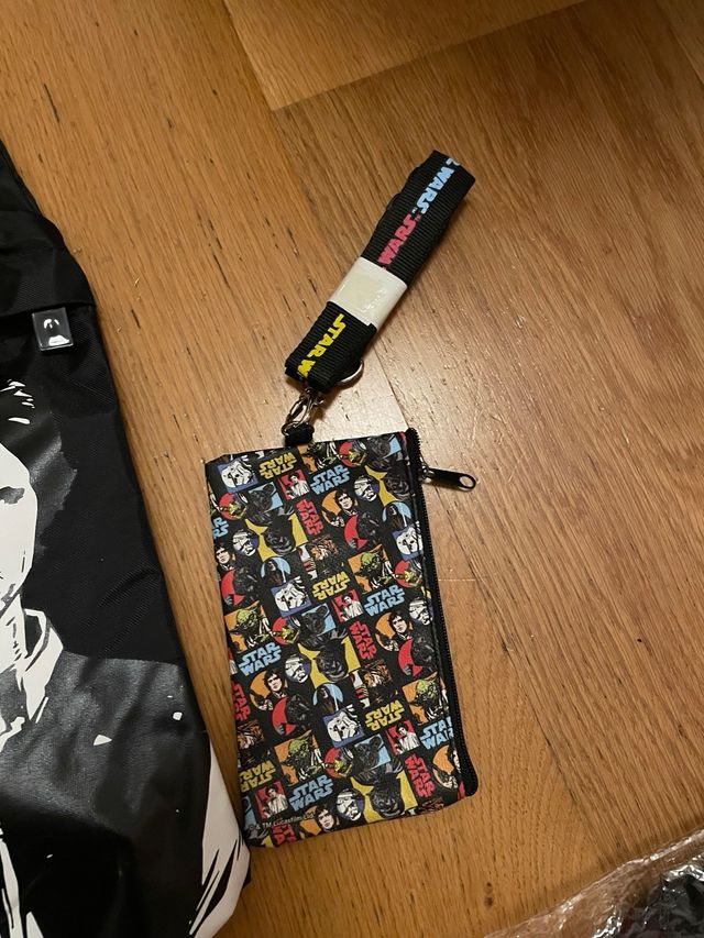 set tracolla , cappellino , portadocumenti