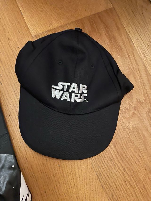 set tracolla , cappellino , portadocumenti