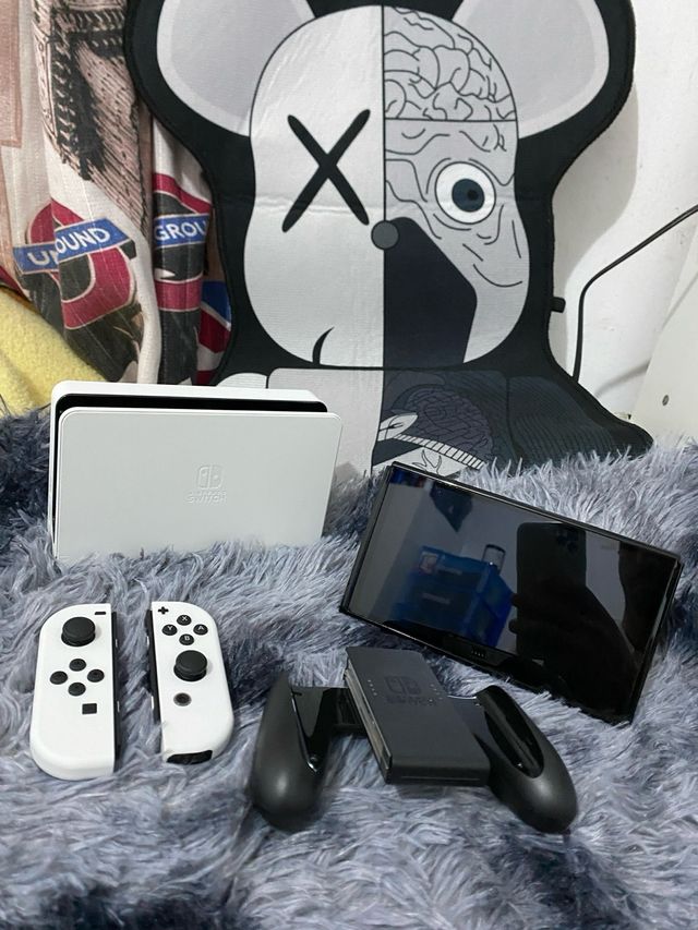 Nintendo switch oled NUEVA A ESTRENAR