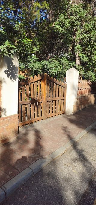 Puertas de Vallado de Pino