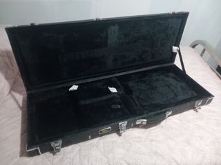 Maletín duro para guitarra eléctrica