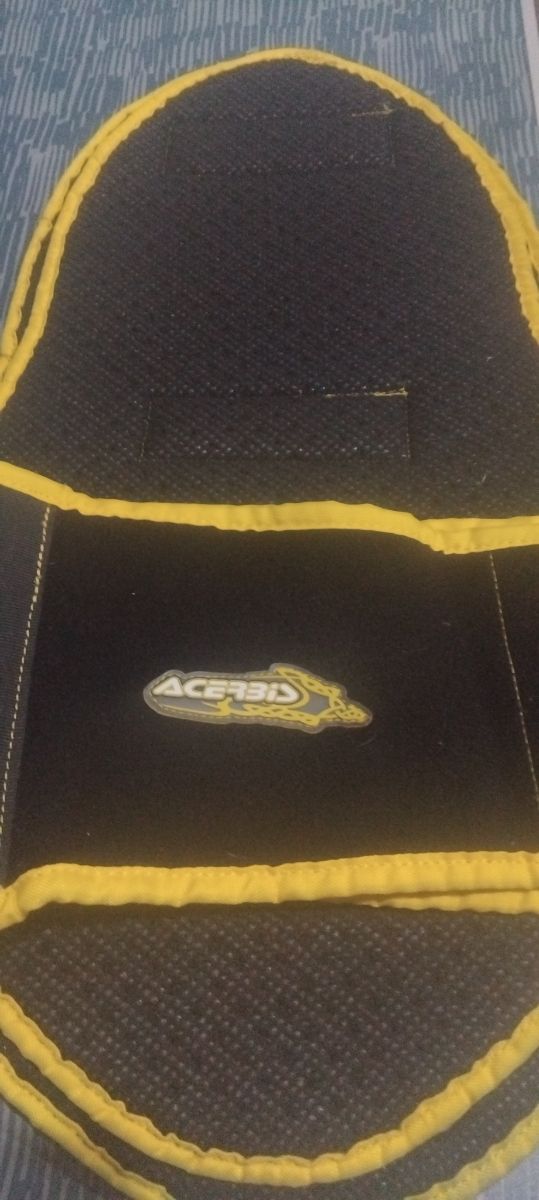 Espaldera moto, bici, show. -Acerbis.