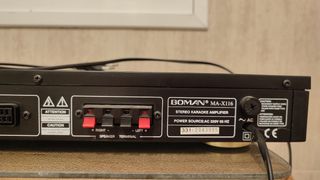 Amplificador Karaoke + 2 micrófonos