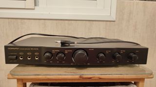 Amplificador Karaoke + 2 micrófonos