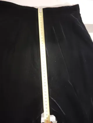 Pantalones aterciopelados