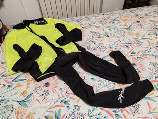 Maillot y culotte ciclismo SPIUK