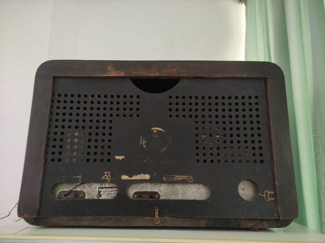 Radio Hansur Antigua Vintage Colección