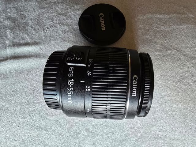 Objetivo Canon EF-S 18-55mm f/3.5-5.6 IS II