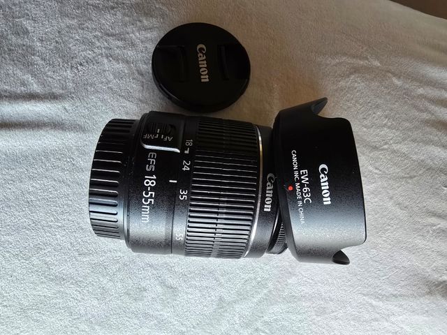 Objetivo Canon EF-S 18-55mm f/3.5-5.6 IS II