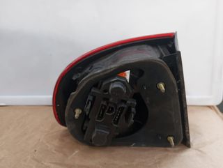 Pilotos traseros de Seat León