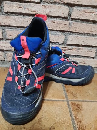 Zapatilla de montaña niño