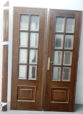 Puerta doble de roble macizo y cristal