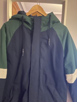 Abrigo impermeable