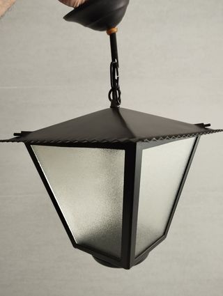 Farol metálico negro para exteriores