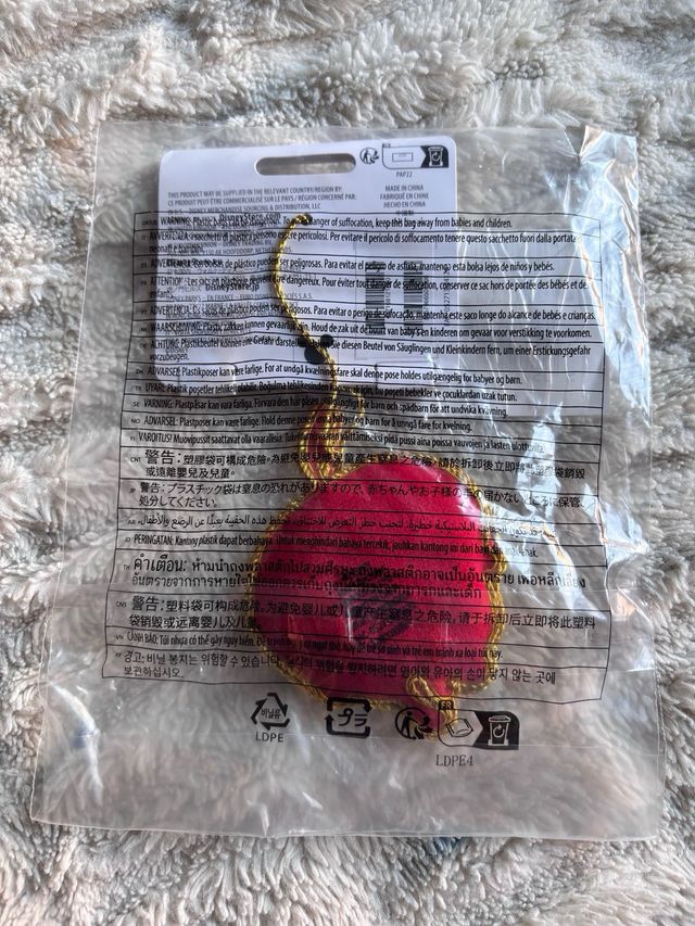 Adorno con cuentas manzana envenenada