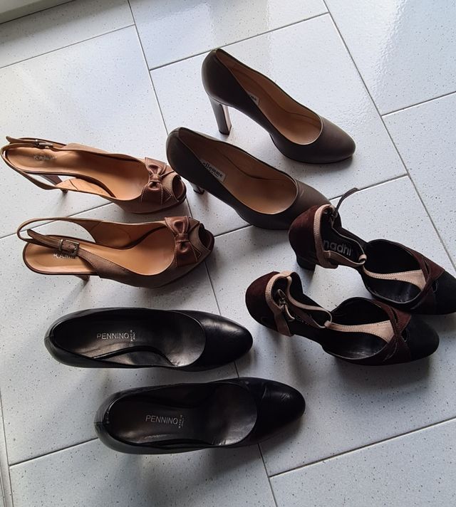 4 paia di scarpe con tacco