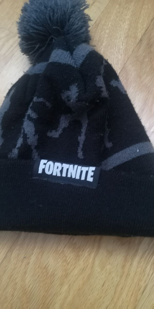 Gorro y bufanda fortnite