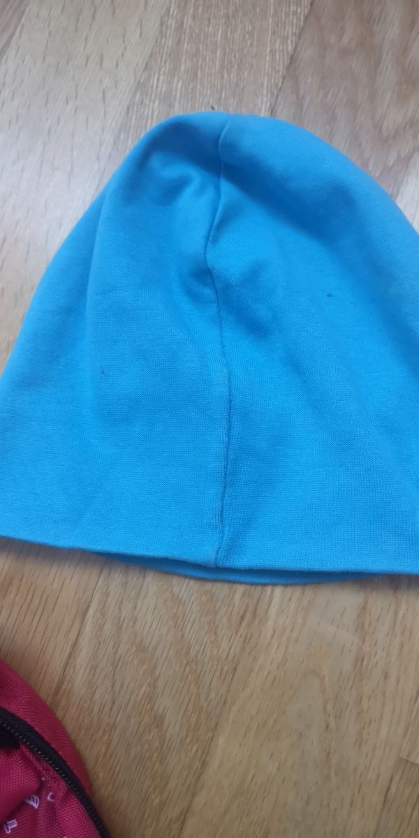 Mochila y gorro angry birds