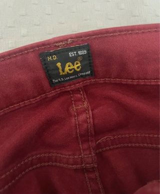 Pantalón granate Lee