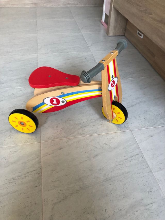 Correpasillos madera