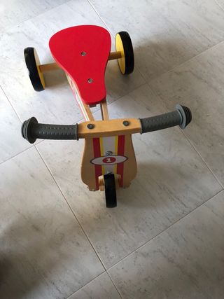 Correpasillos madera