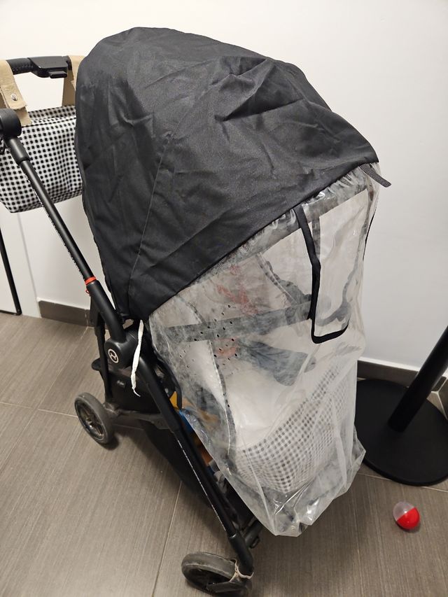 Protector carro lluvia