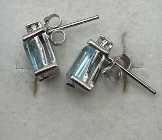 Pendientes de oro de 18 kt con topacios