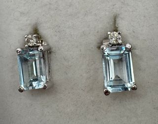 Pendientes de oro de 18 kt con topacios