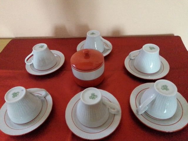 Servizio da caffè in ceramica