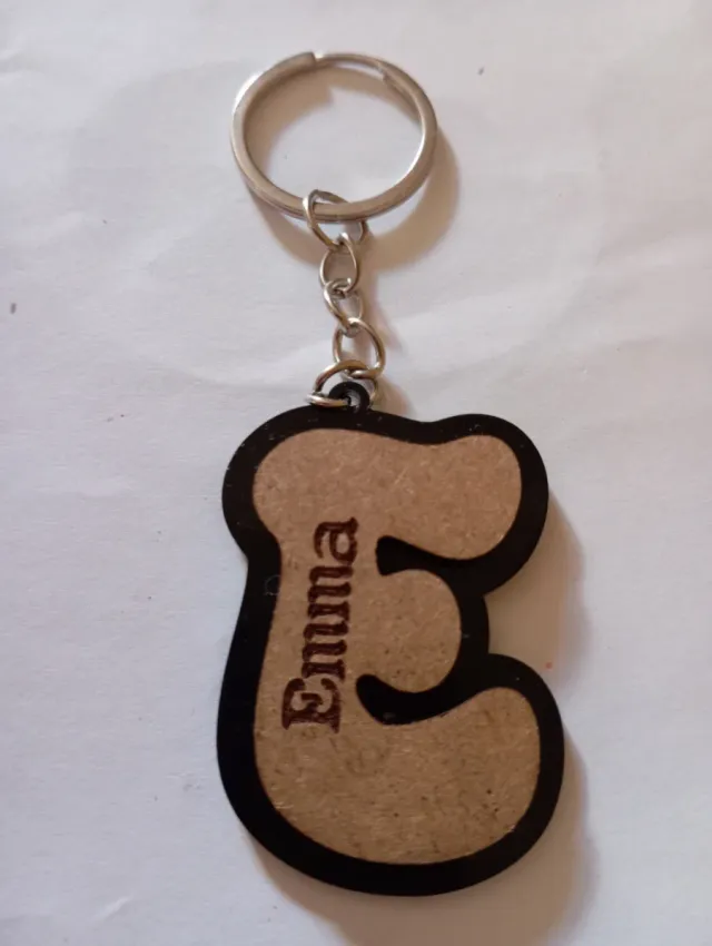 Trabajos de corte y grabado laser