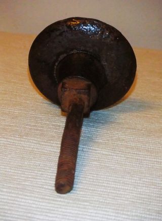 ANTIGUO POMO o TIRADOR DE HIERRO COLADO