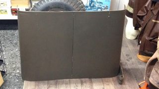 Mesa Jeep Willys MB con piezas originales