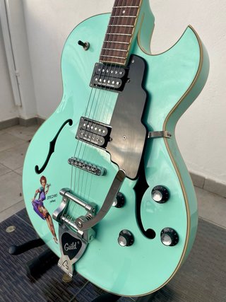 Guitarra Hollow body