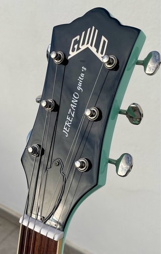 Guitarra Hollow body