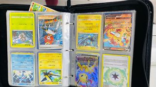 Cartas y fundas pokemon todo  el lote