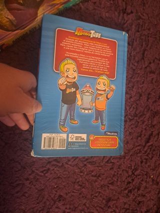 La máquina de los disfraces (MikelTube 2)