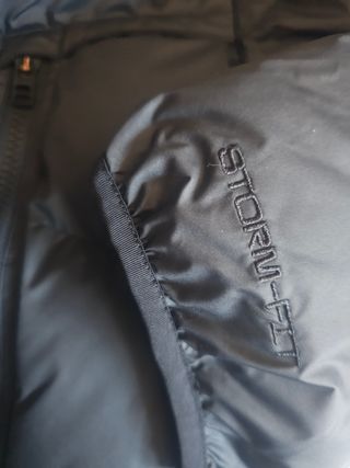 CHAQUETA NIKE STORM-FIT WINDRUNNER