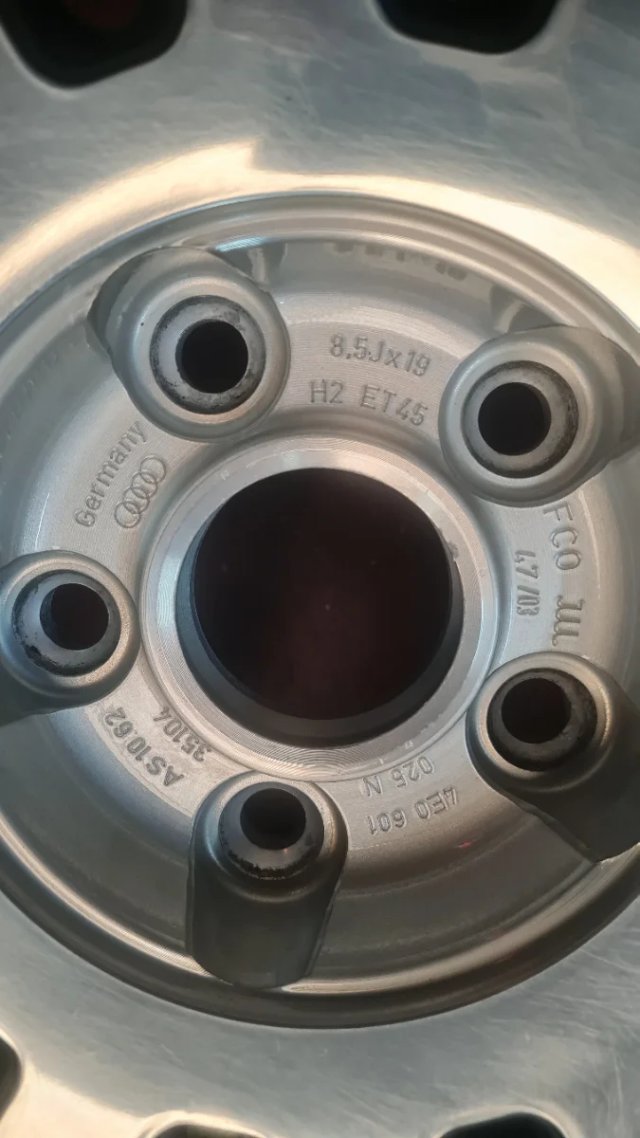 llantas audi A8 2006 19 pulgadas originales sline