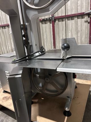 Sierra de huesos industrial