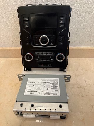Frontal radio renault megane