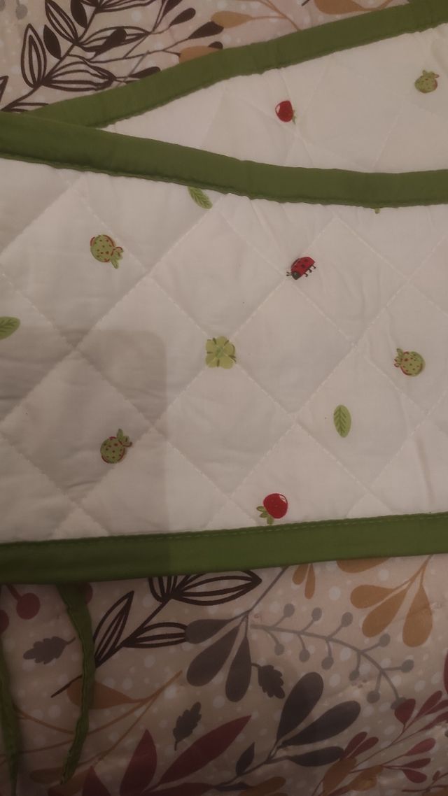 Chichonera de cuna de ikea